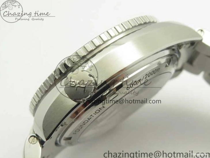 0304 Planet Ocean 600M Co-Axial GMT 43.5mm VSF 1:1 Best Edition Black Dial Orange Markers on SS Bracelet A8605 Super Clone Elegant 8024